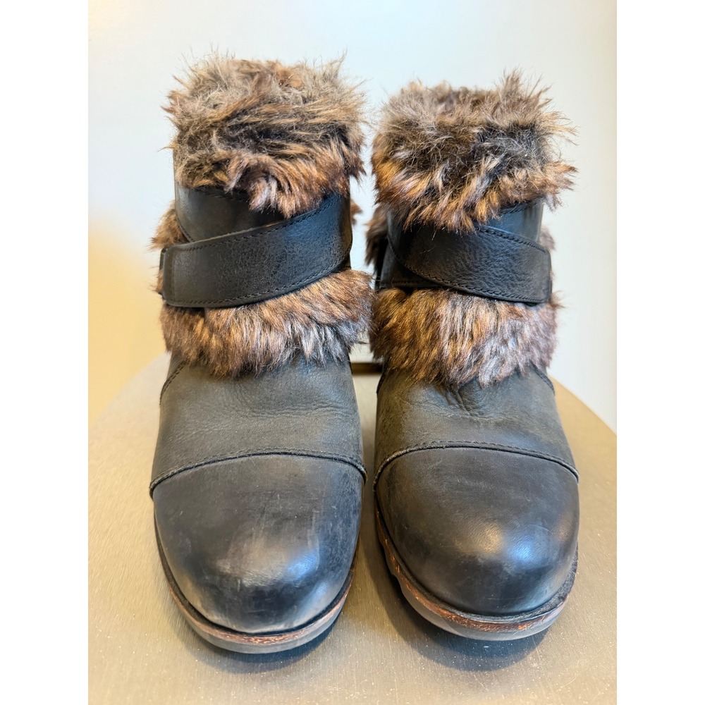 Sorel Joan of Arctic Wedge Ankle Boots Black Leather Faux Fur NL1984-010 Size 6 - Picture 2 of 8